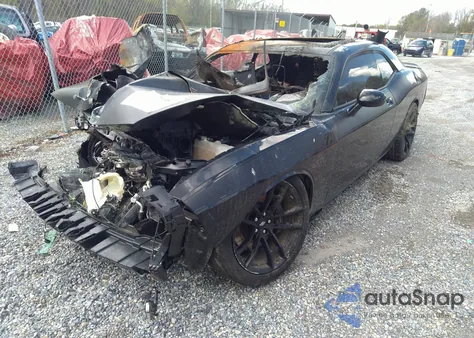 2022 Dodge Challenger R/T Scat Pack z USA, uszkodzony, nr VIN 2C3CDZFJ7NH132427